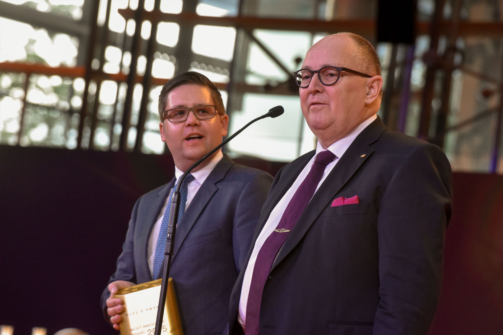 Gerhard Baumann von Bien Zenker auf der Plus X Award Night Preisverleihung